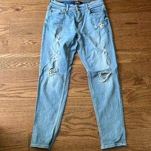 Hollister Men’s Washed Denim Ripped Jeans.